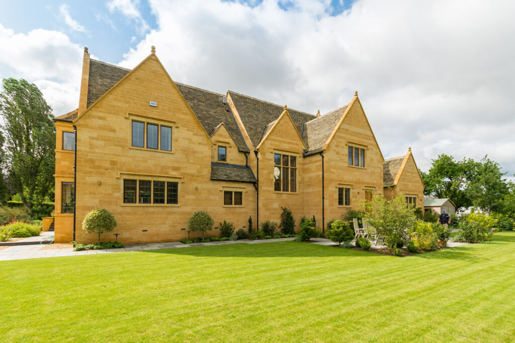 Ashlar walling stone